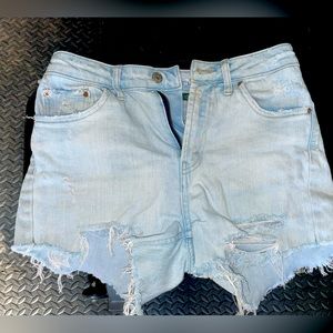 Distressed look White wash wild fable size 2 shorts